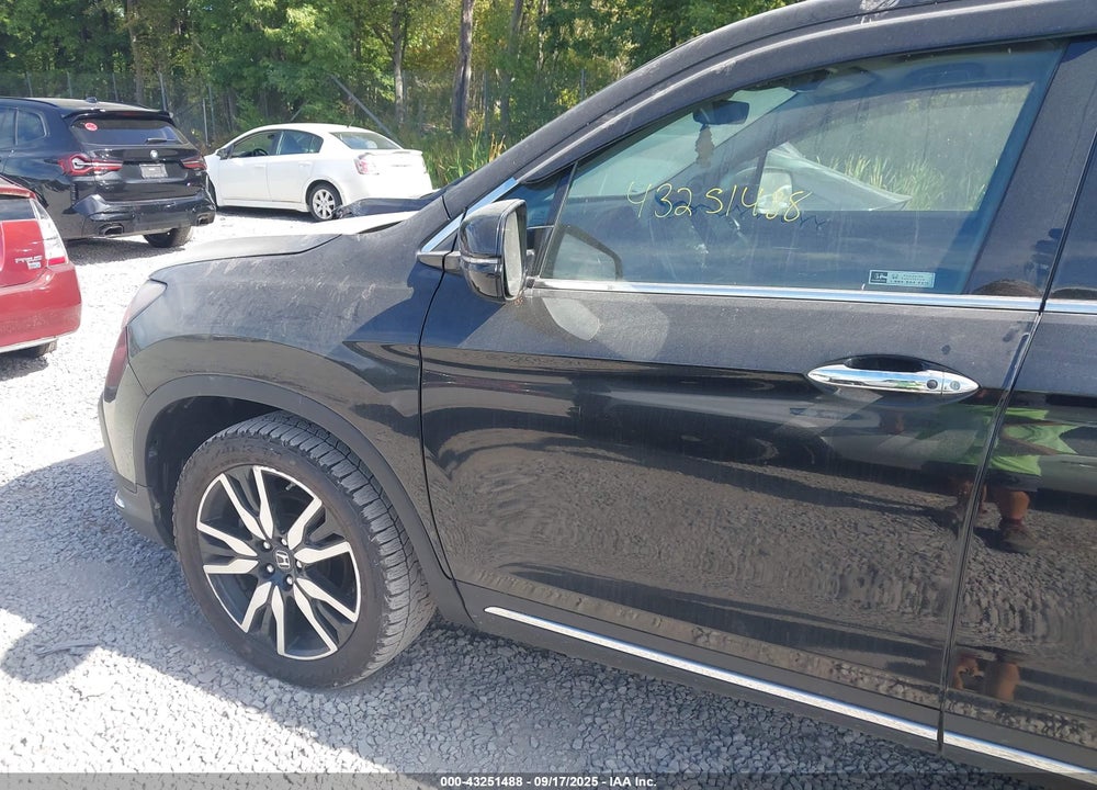 2019 HONDA PILOT VIN: 5FNYF6H05KB037171