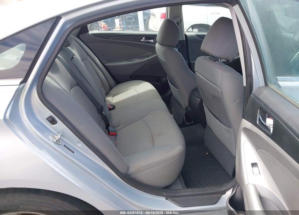 2013 HYUNDAI SONATA GLS VIN: 5NPEB4AC6DH545953