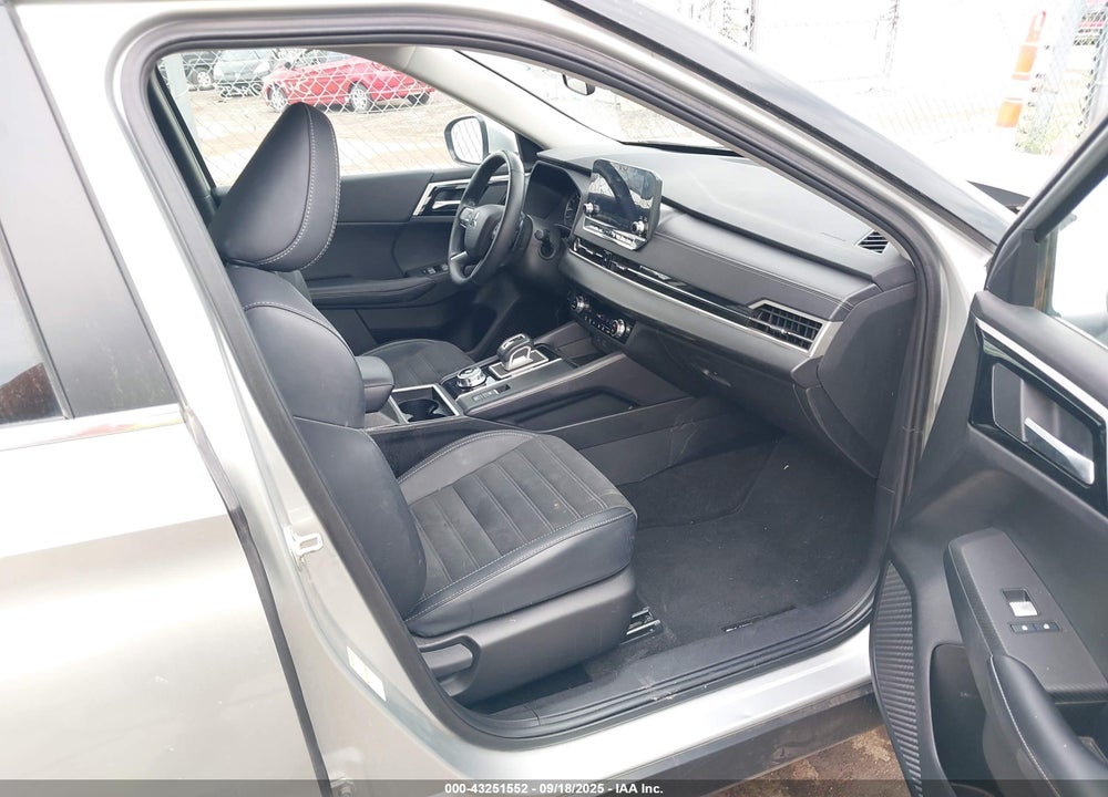 2024 MITSUBISHI OUTLANDER SE 2.5 S-AWC/SE BLACK EDITION S-AWC/SE BLACK EDITION W/PANO ROOF S-AWC/SE RALLIART S-AWC VIN: JA4J4VA86RZ039334