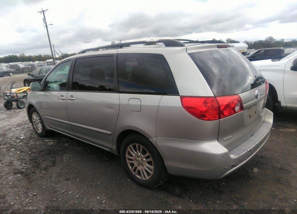2010 TOYOTA SIENNA XLE VIN: 5TDYK4CC8AS329229