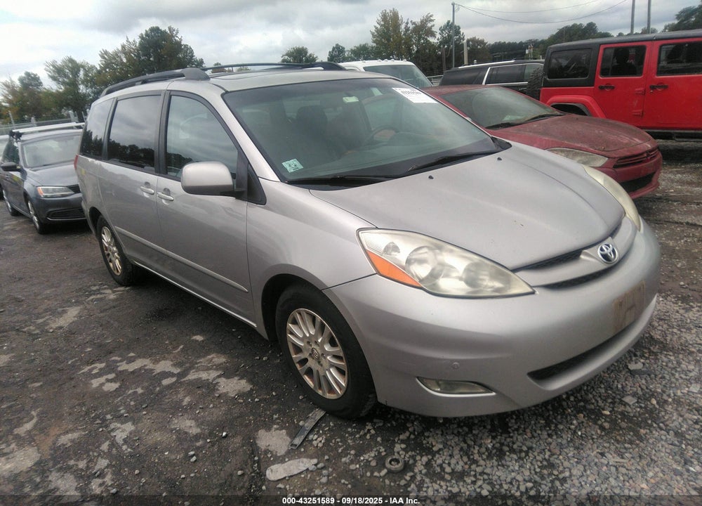 2010 TOYOTA SIENNA XLE VIN: 5TDYK4CC8AS329229
