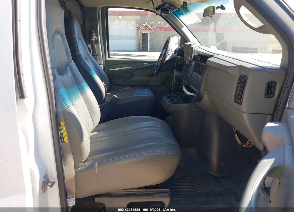 2006 CHEVROLET EXPRESS WORK VAN VIN: 1GCGG25U961219298