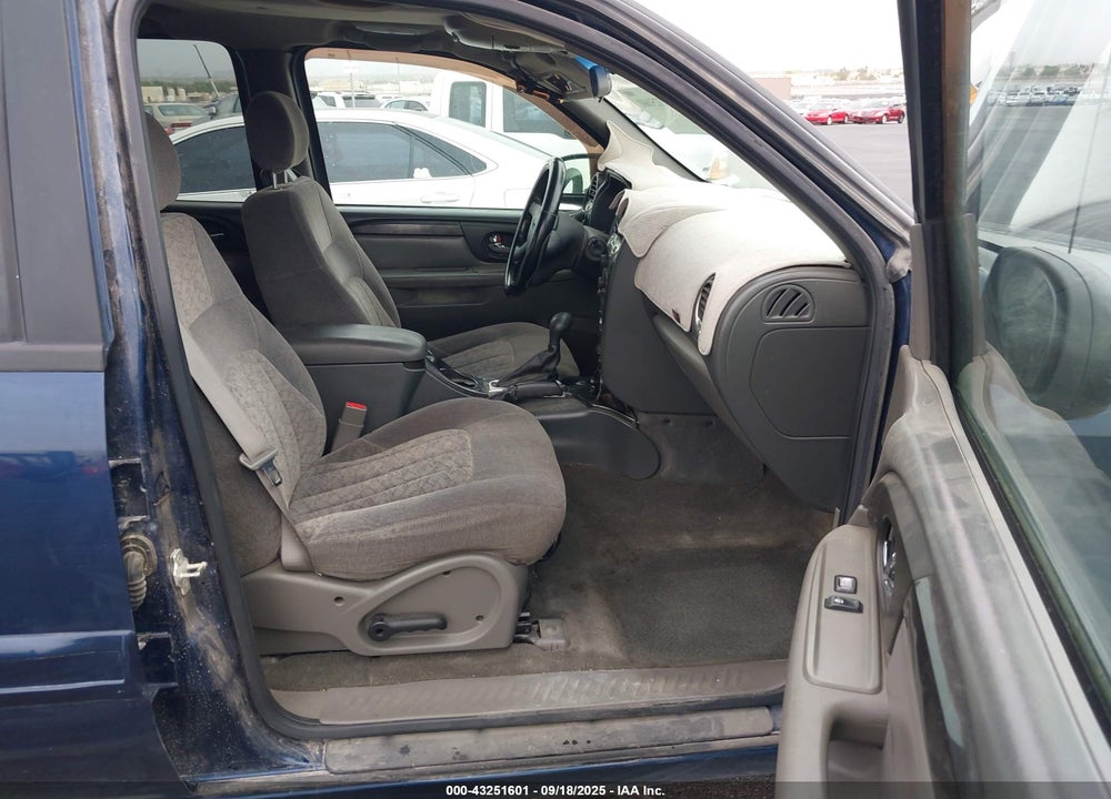 2004 GMC ENVOY XL SLE VIN: 1GKET16S046200198