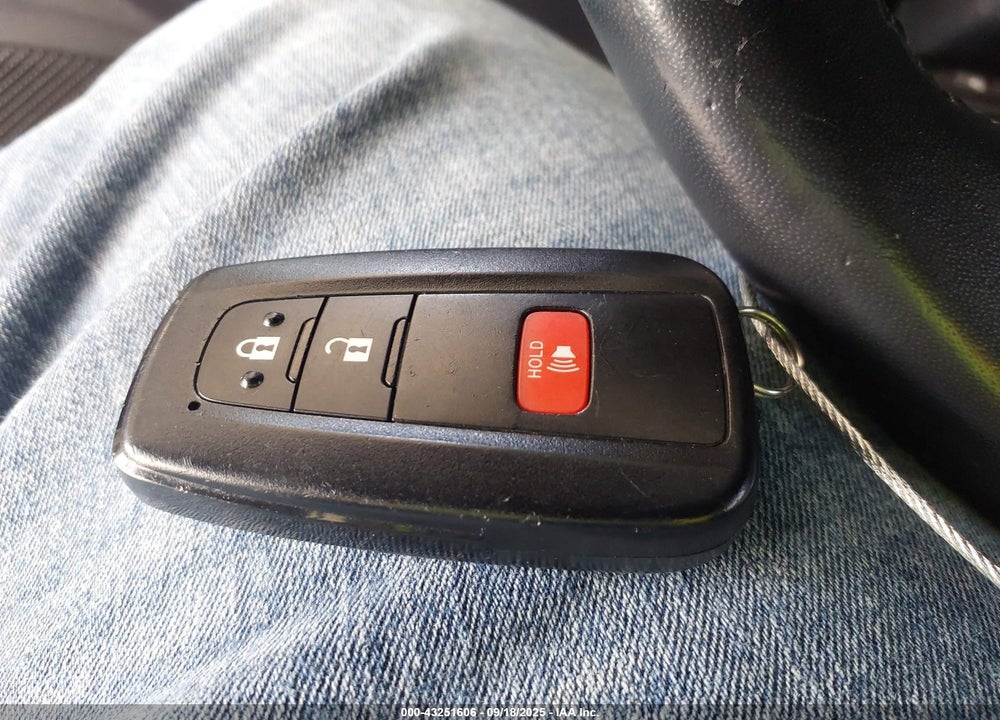 2019 TOYOTA COROLLA VIN: JTNK4RBE6K3001323