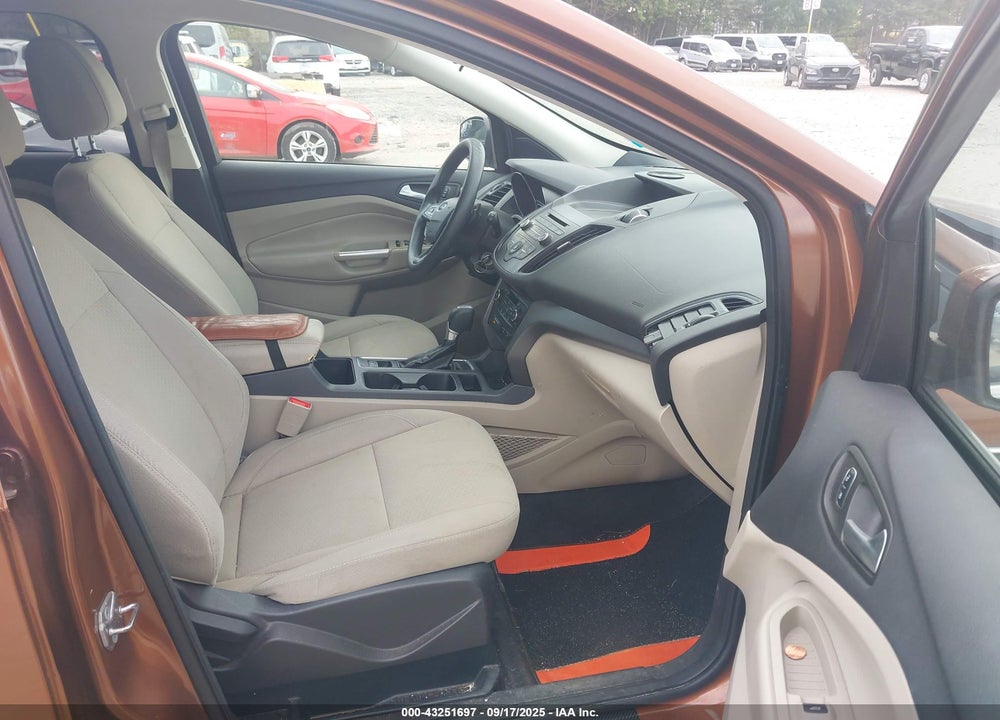 2017 FORD ESCAPE VIN: 1FMCU9GD7HUB05746