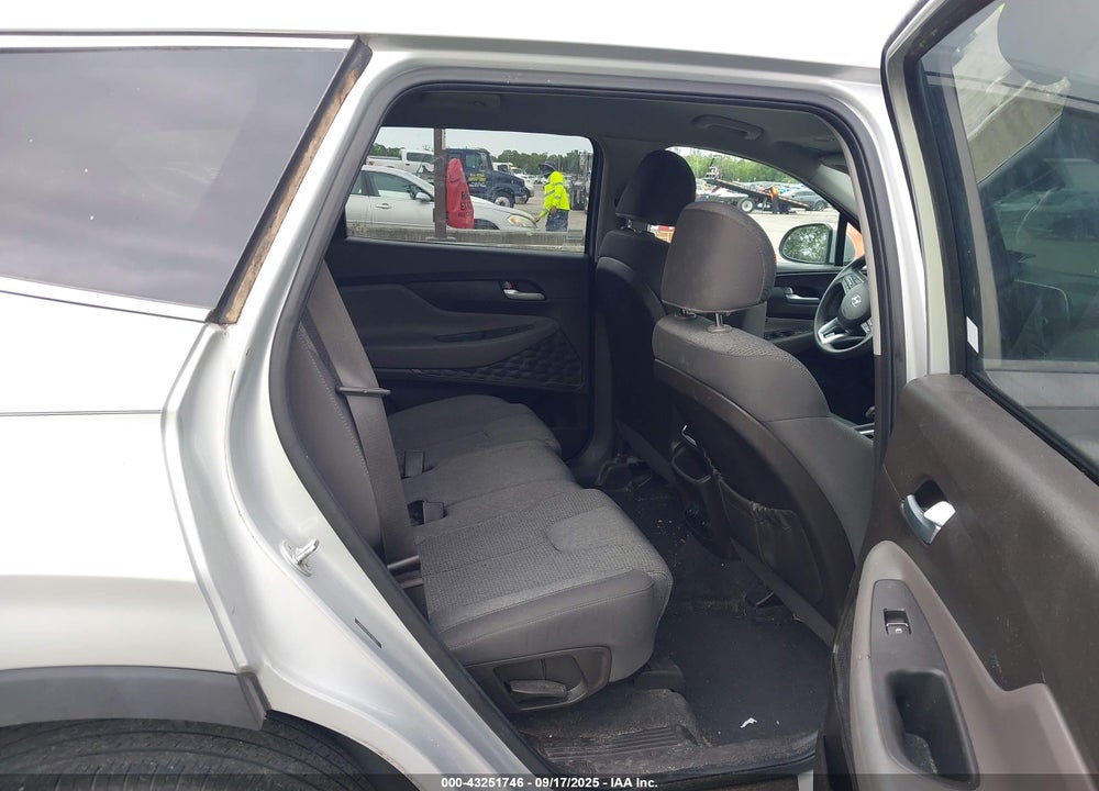 2019 HYUNDAI SANTA FE SE VIN: 5NMS23ADXKH130473