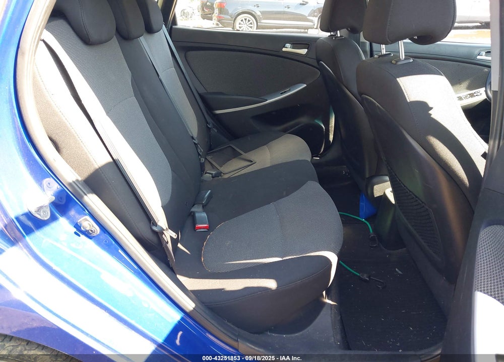2013 HYUNDAI ACCENT VIN: KMHCT5AE8DU111983
