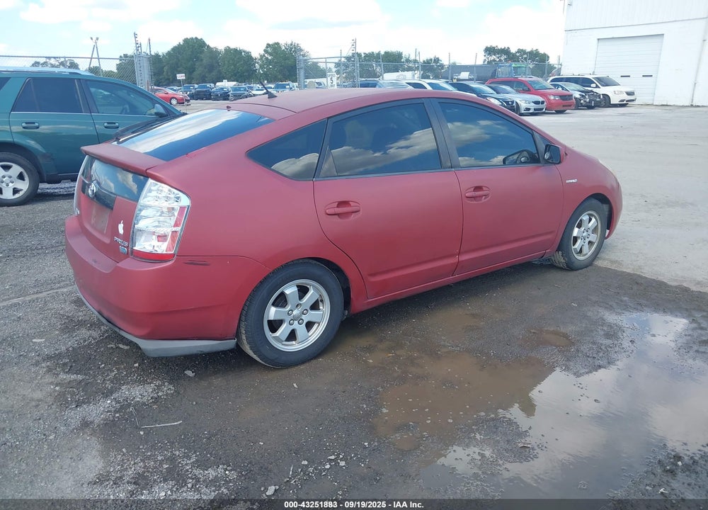 2007 TOYOTA PRIUS VIN: JTDKB20UX77582367