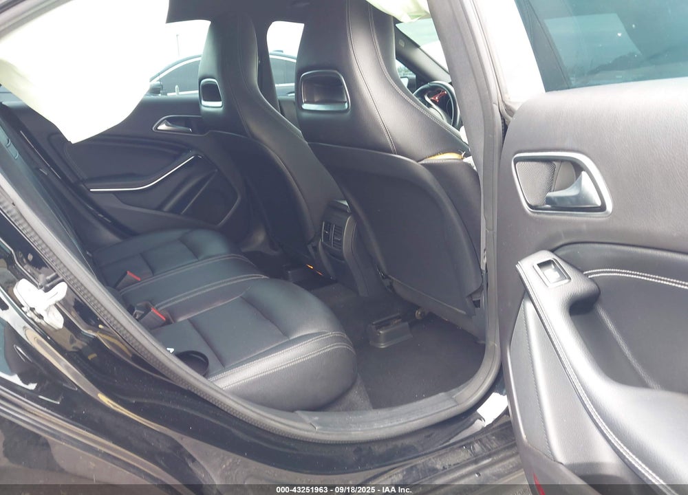 2018 MERCEDES-BENZ CLA 250 4MATIC VIN: WDDSJ4GB7JN539696