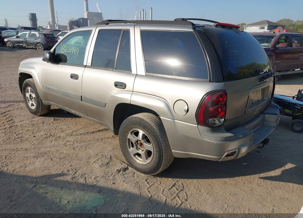 2003 CHEVROLET TRAILBLAZER LS VIN: 1GNDS13S532138583