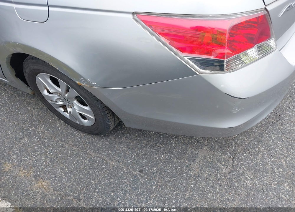 2008 HONDA ACCORD 2.4 LX-P VIN: 1HGCP26428A154313