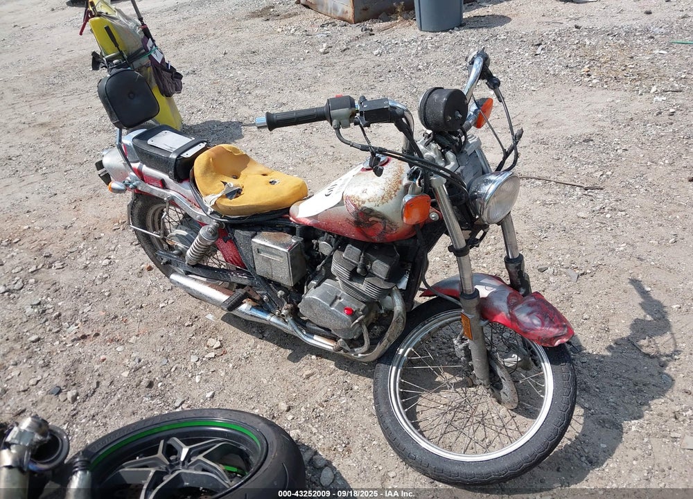 1985 HONDA CMX250 C VIN: JH2MC1300FK001857