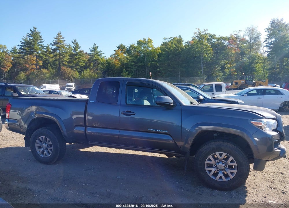 2019 TOYOTA TACOMA SR5 V6 VIN: 5TFSZ5AN7KX210465