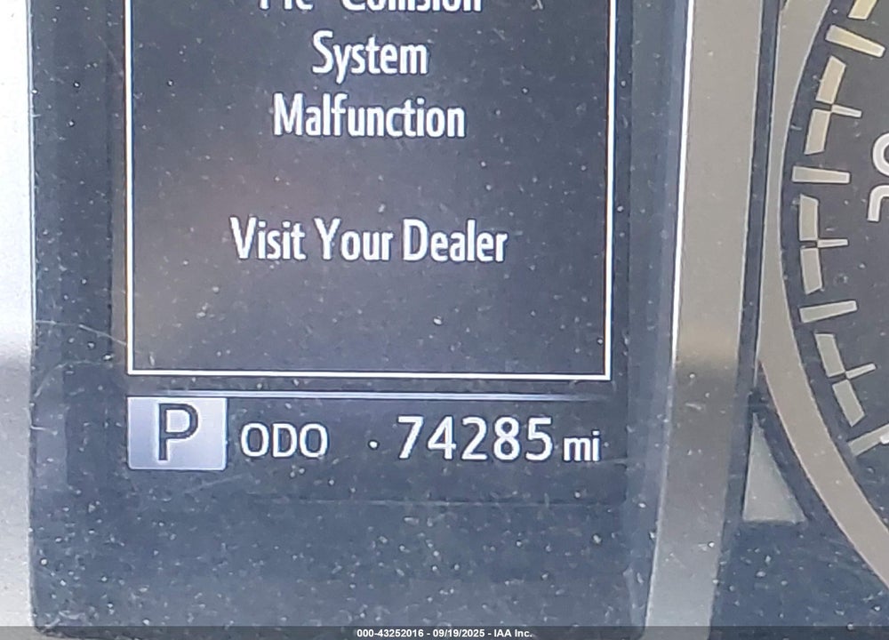2019 TOYOTA TACOMA SR5 V6 VIN: 5TFSZ5AN7KX210465