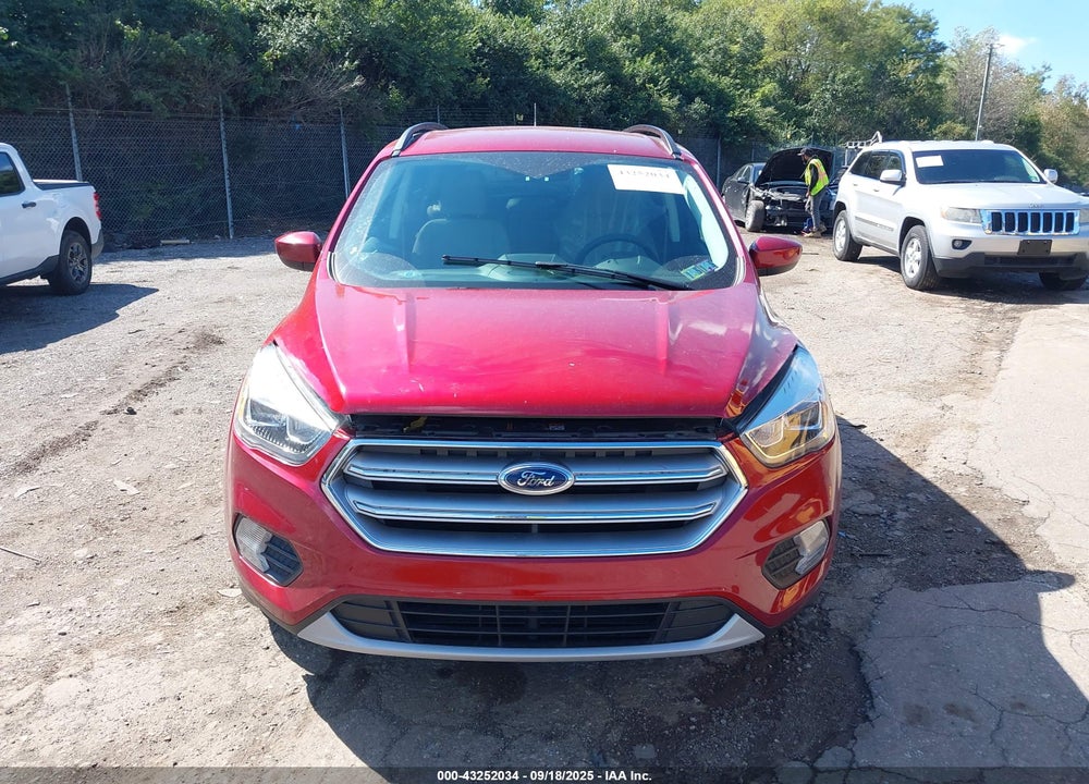 2017 FORD ESCAPE SE VIN: 1FMCU9GD7HUE42708