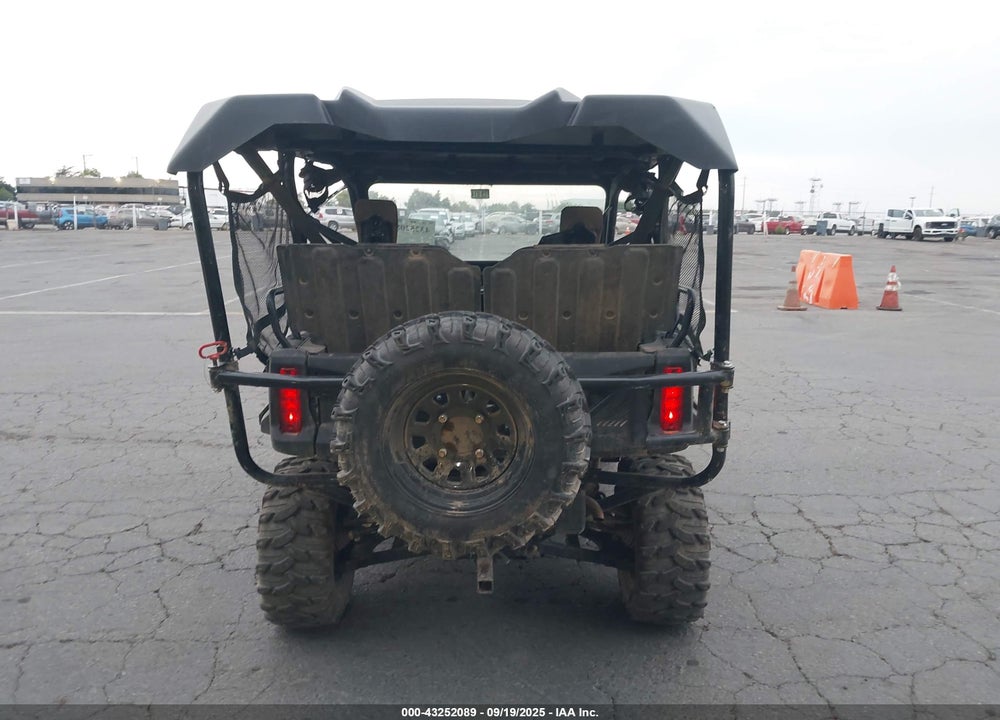 2022 HONDA SXS1000 M3 VIN: 1HFVE04R9N4675044