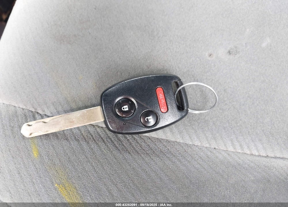 2011 HONDA CIVIC VIN: 2HGFA1F50BH302128