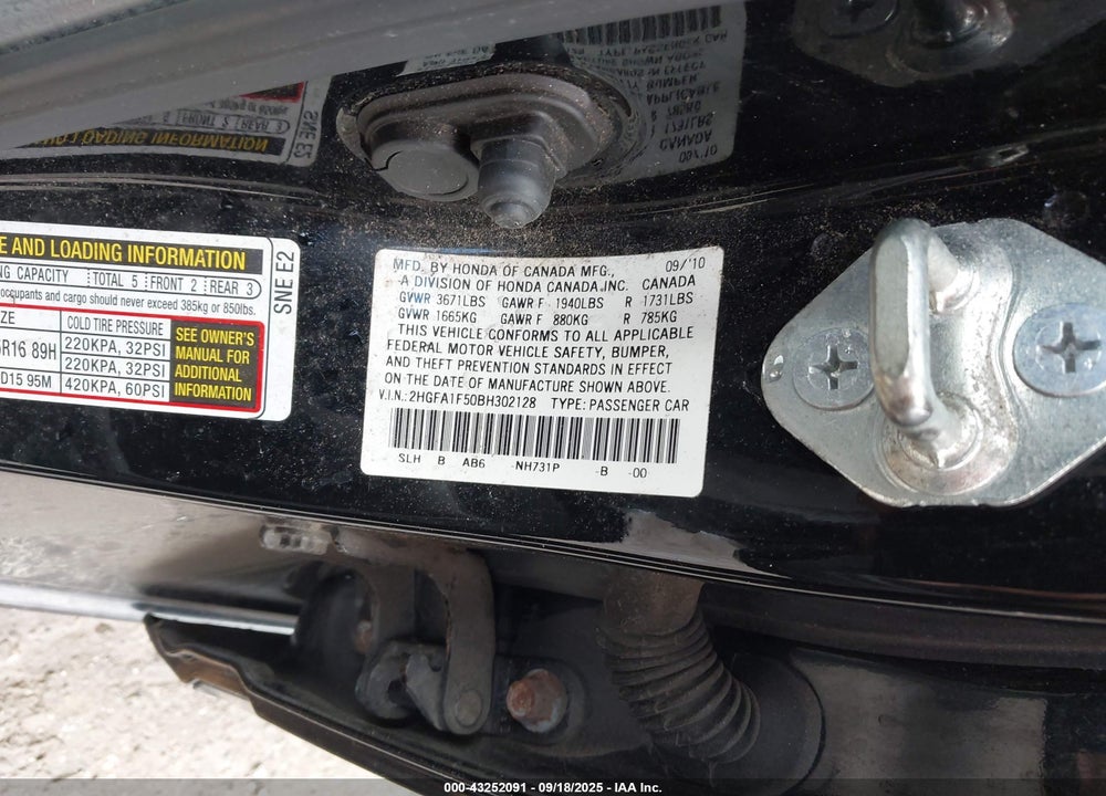 2011 HONDA CIVIC VIN: 2HGFA1F50BH302128