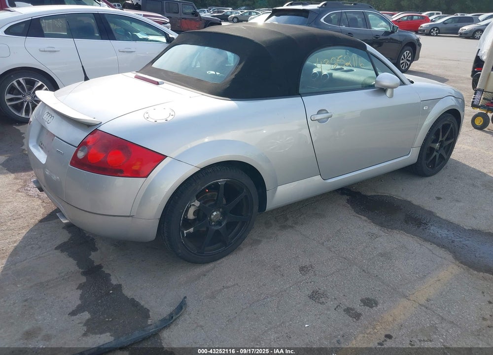 2002 AUDI TT 1.8L VIN: TRUUT28N821037899