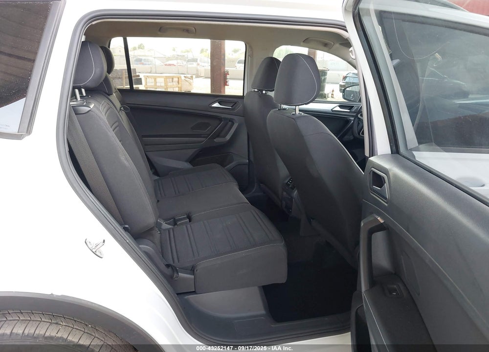 2023 VOLKSWAGEN TIGUAN VIN: 3VVRB7AX8PM006742