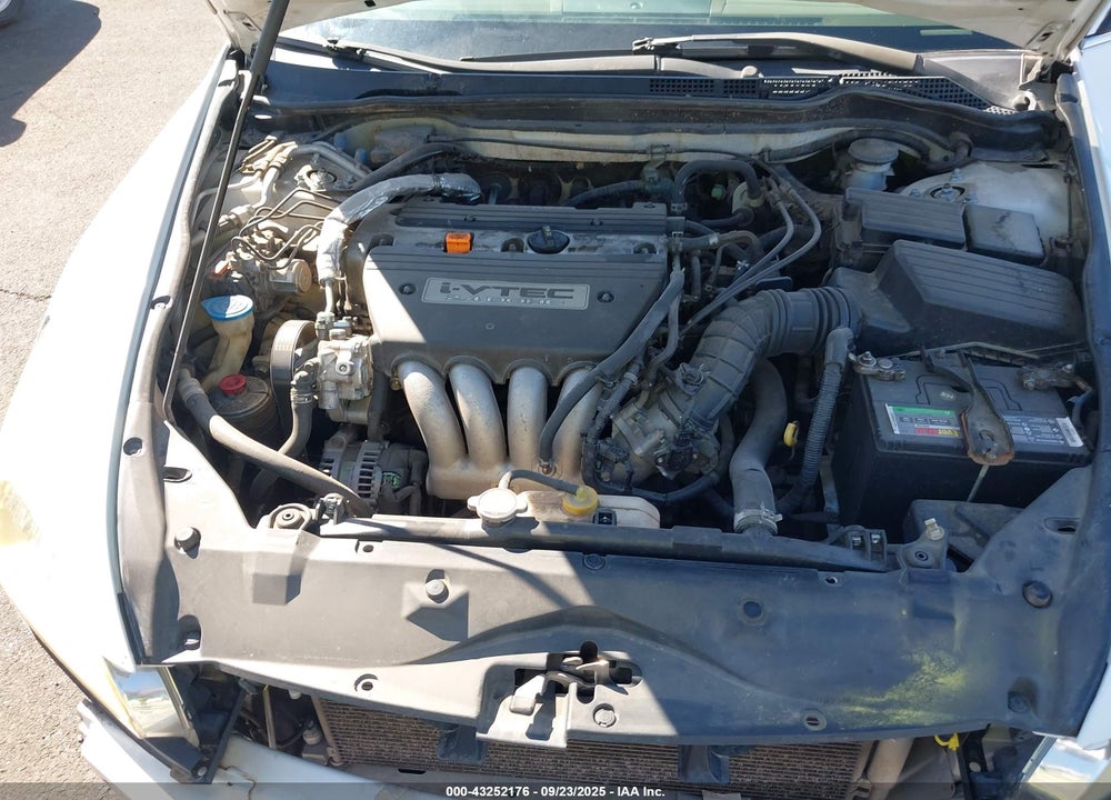 2004 HONDA ACCORD 2.4 EX VIN: 1HGCM56744A165912