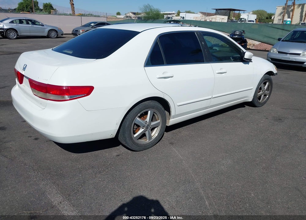 2004 HONDA ACCORD 2.4 EX VIN: 1HGCM56744A165912