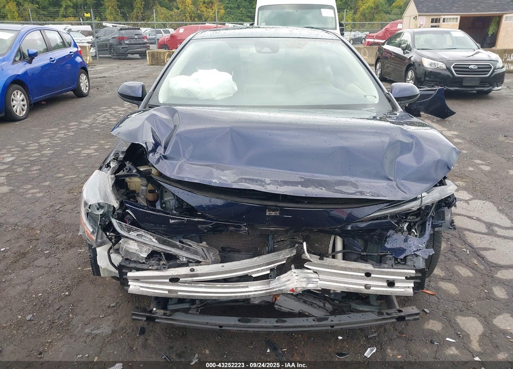 2021 TOYOTA COROLLA LE VIN: JTDEPMAE2MJ147911