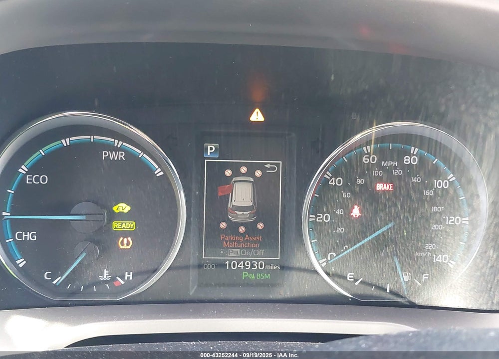 2017 TOYOTA RAV4 HYBRID LIMITED VIN: JTMDJREV0HD068617