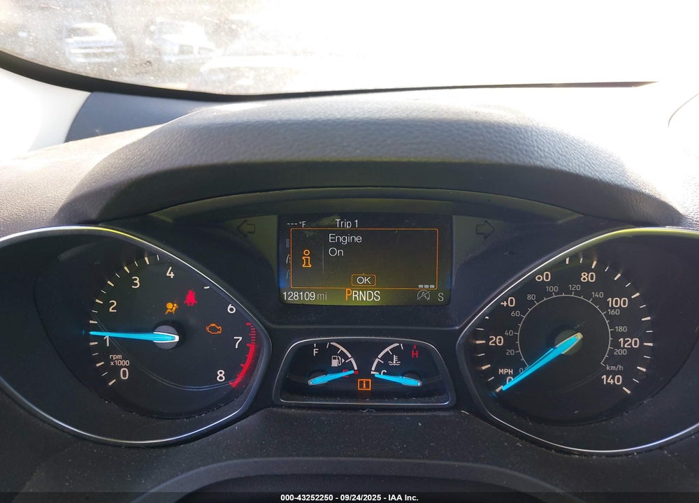 2017 FORD ESCAPE VIN: 1FMCU0GD1HUE48158