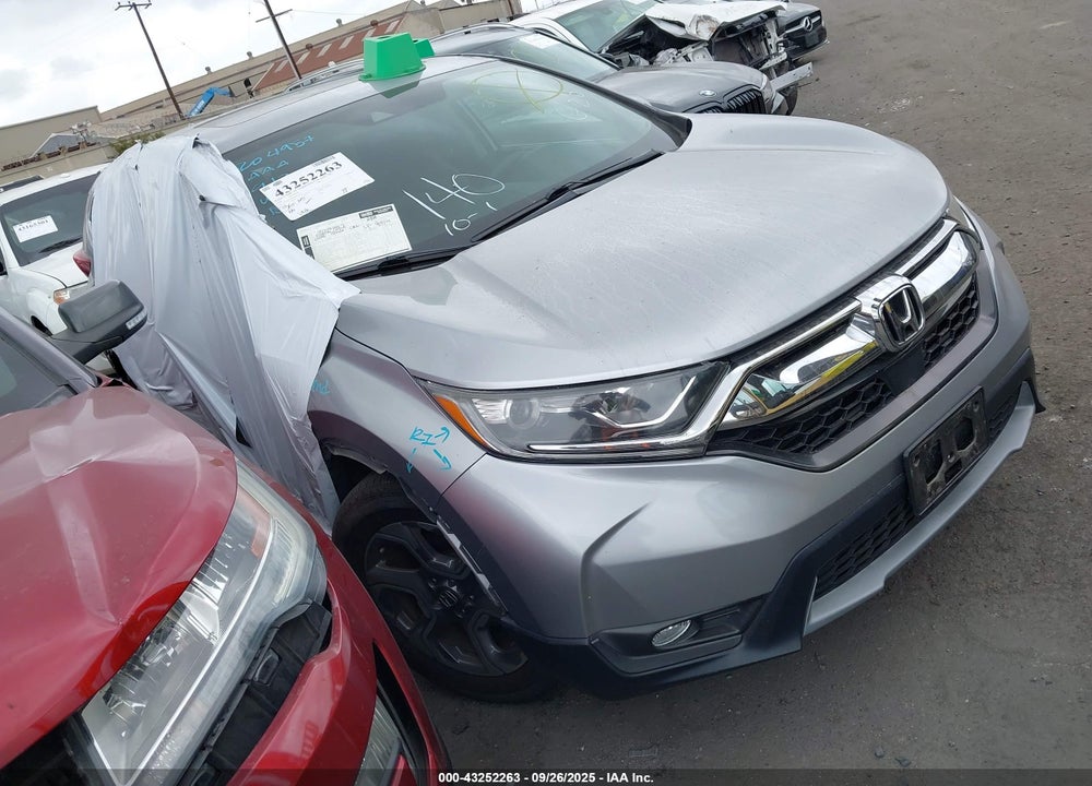 2018 HONDA CR-V EX VIN: 7FARW1H50JE031820