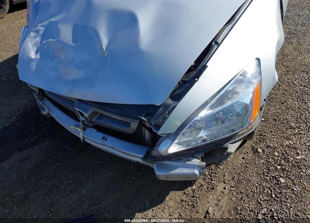 2005 HONDA ACCORD 2.4 LX VIN: 1HGCM56465A014528