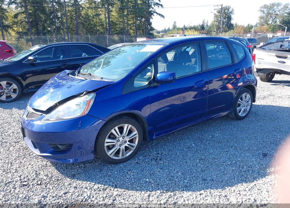 2009 HONDA FIT VIN: JHMGE88479S016685