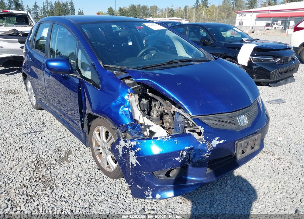 2009 HONDA FIT VIN: JHMGE88479S016685