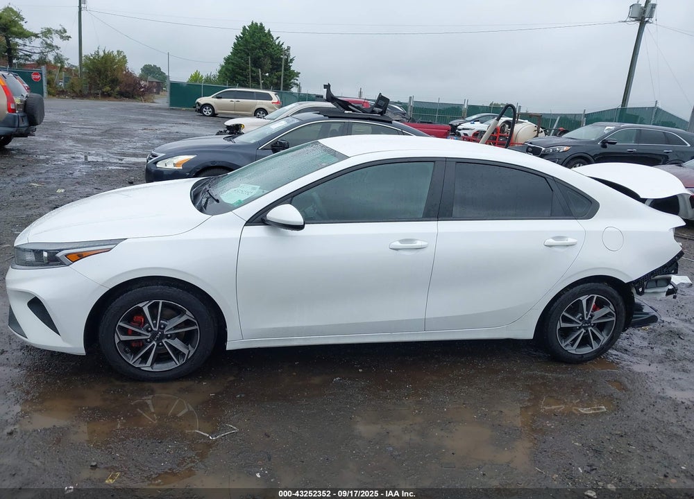2022 KIA FORTE LXS VIN: 3KPF24AD6NE423970