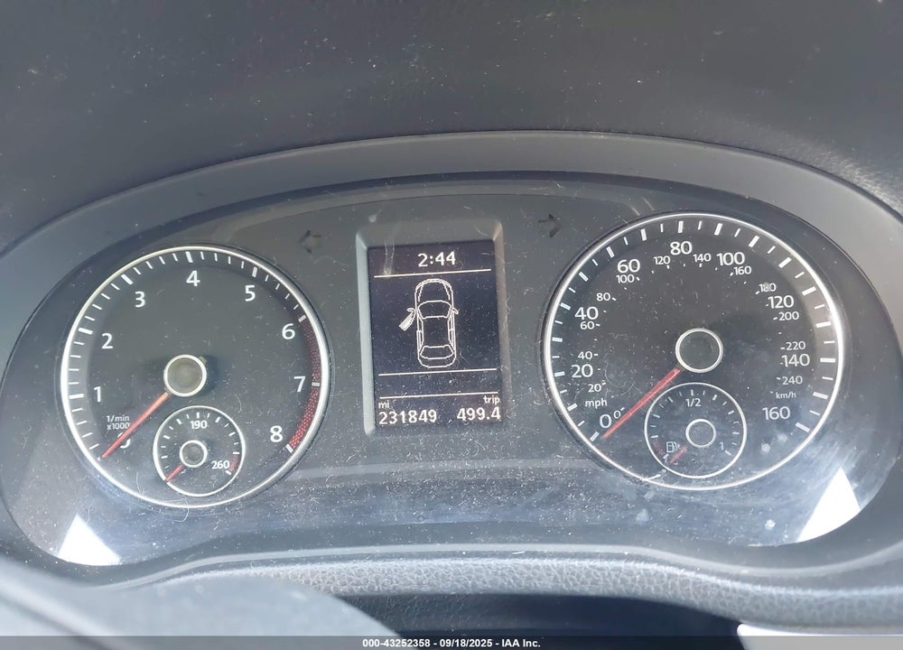 2013 VOLKSWAGEN PASSAT VIN: 1VWBP7A34DC026222
