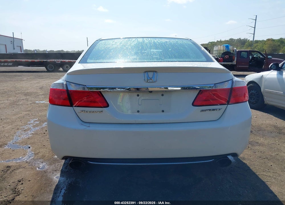 2014 HONDA ACCORD VIN: 1HGCR2F56EA027689
