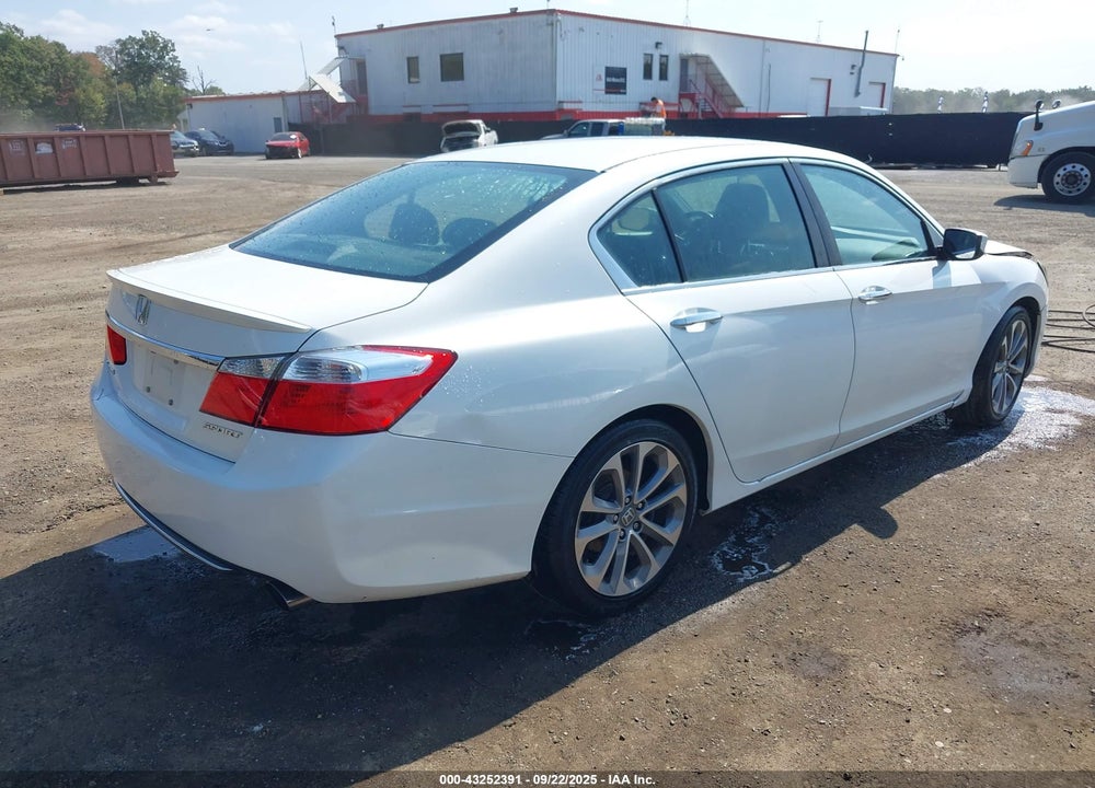 2014 HONDA ACCORD VIN: 1HGCR2F56EA027689