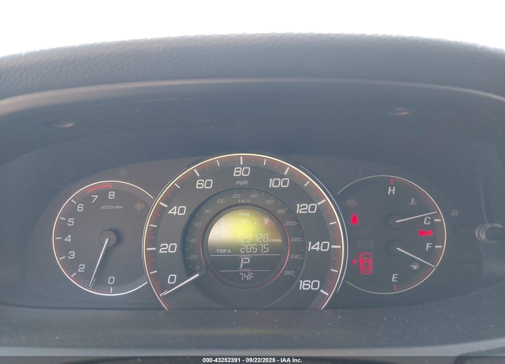2014 HONDA ACCORD VIN: 1HGCR2F56EA027689
