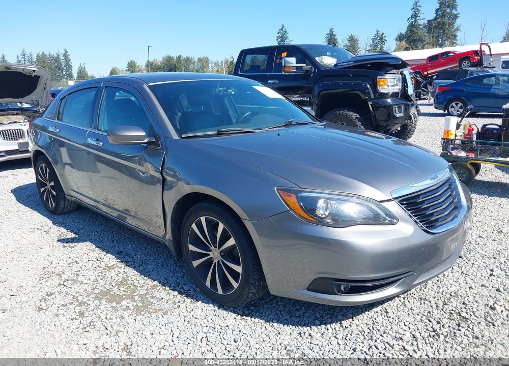 2011 CHRYSLER 200 VIN: 1C3BC8FG5BN577541