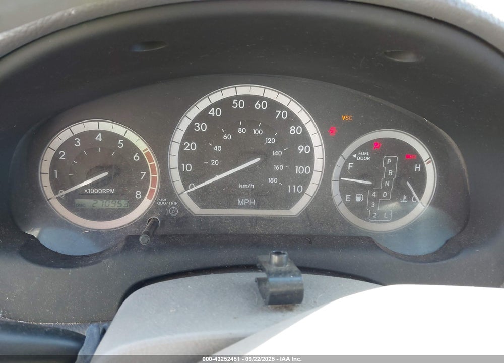 2005 TOYOTA SIENNA LE VIN: 5TDBA23C95S031372