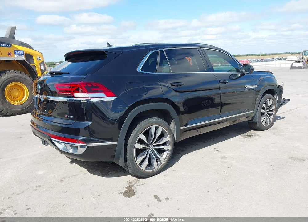 2020 VOLKSWAGEN ATLAS CROSS SPORT 3.6L V6 SEL PREMIUM R-LINE VIN: 1V2TE2CA2LC231014