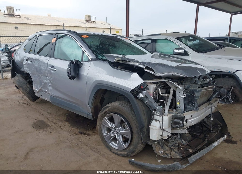 2022 TOYOTA RAV4 XLE VIN: 2T3W1RFVXNC177903
