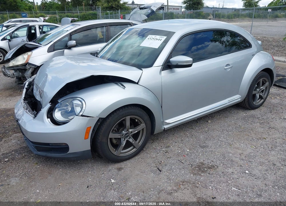 2012 VOLKSWAGEN BEETLE VIN: 3VWJP7AT0CM601151