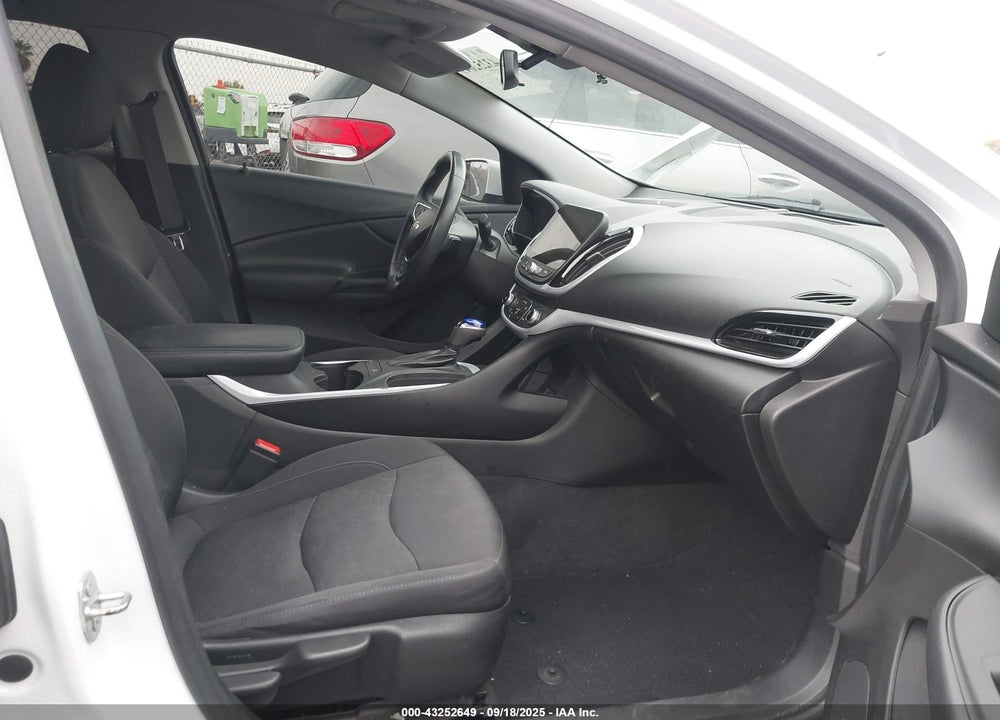 2017 CHEVROLET VOLT VIN: 1G1RC6S50HU208922