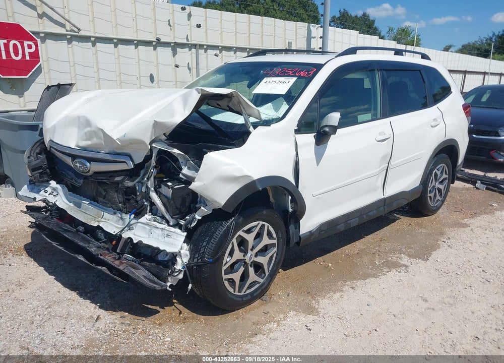 2020 SUBARU FORESTER VIN: JF2SKAJC1LH537467