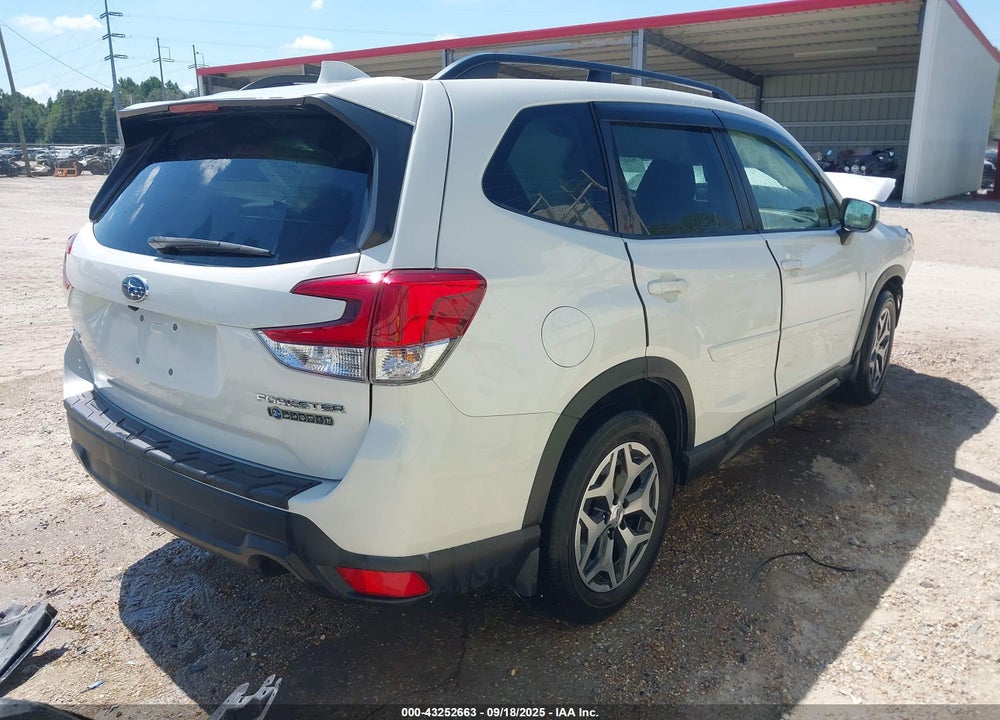 2020 SUBARU FORESTER VIN: JF2SKAJC1LH537467