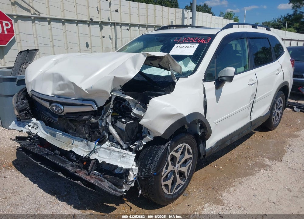 2020 SUBARU FORESTER VIN: JF2SKAJC1LH537467