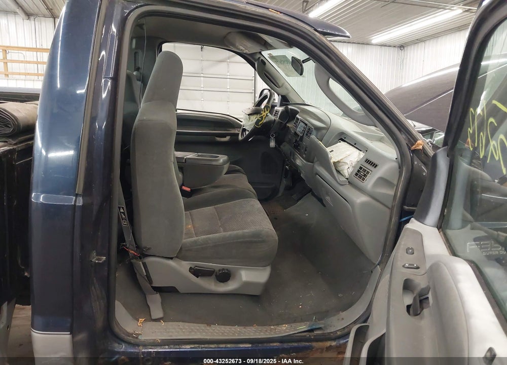 2003 FORD F-350 XL/XLT VIN: 1FTSF31S93EA58348