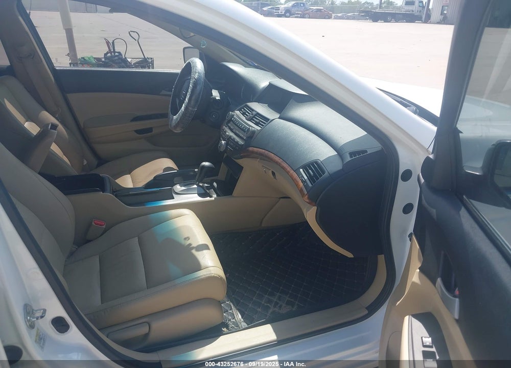 2012 HONDA ACCORD 2.4 SE VIN: 1HGCP2F68CA051522