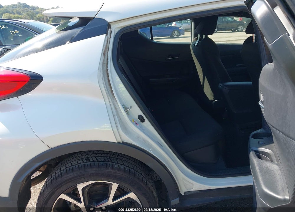 2019 TOYOTA C-HR VIN: JTNKHMBXXK1035804